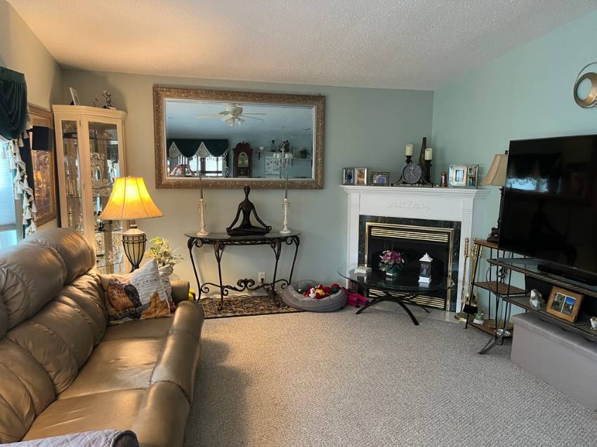 1284 Las Brisas Lane a Winter Haven, FL Mobile or Manufactured Home for Sale